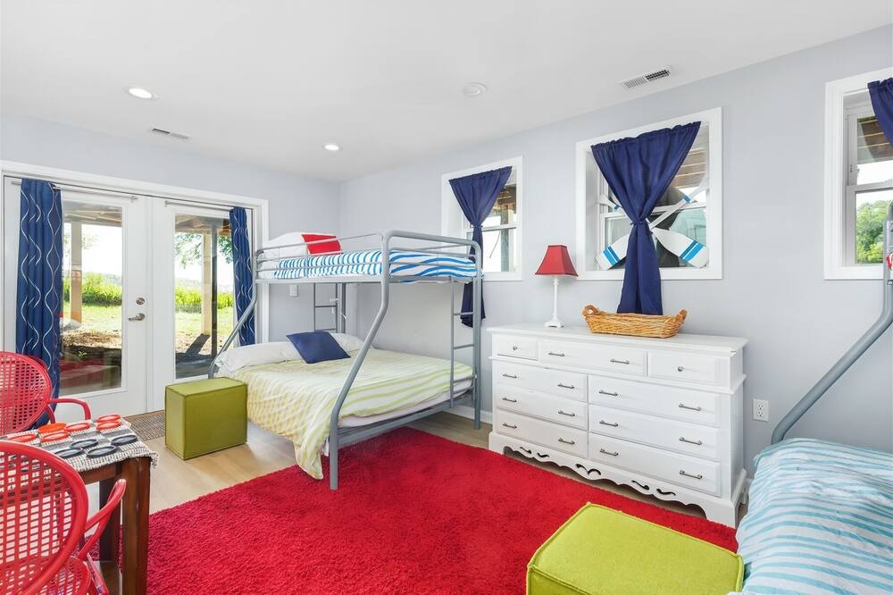 Photo of Bedroom in Macon