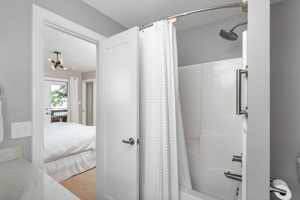 Photo of Bathroom in Macon