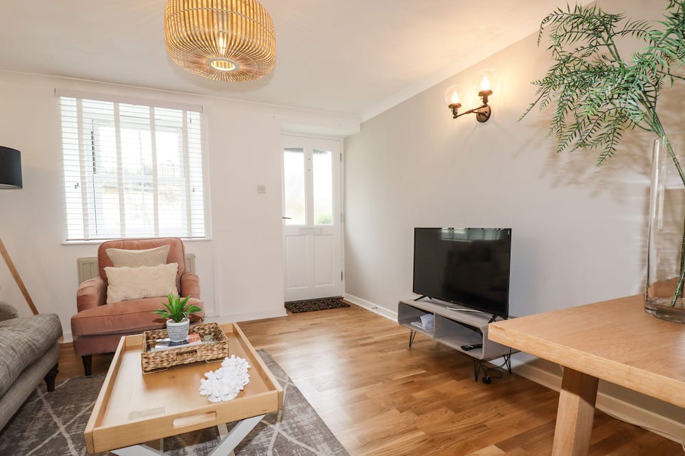 Photo of Livingroom in Charlestown