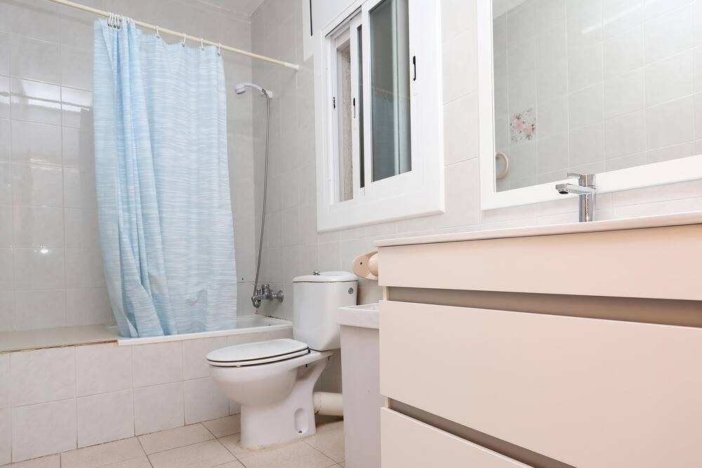 Photo of Bathroom in Torredembarra