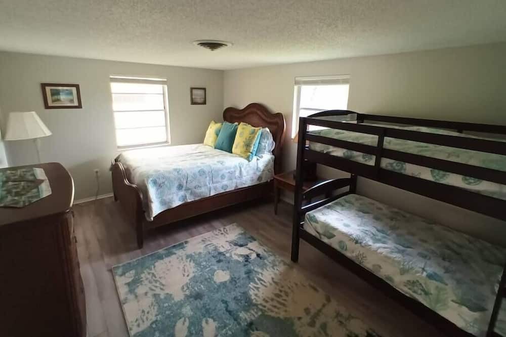 Photo of Others in Venice Gardens