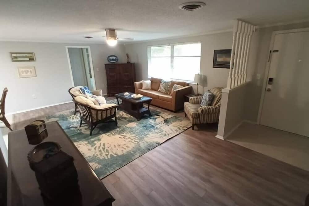 Photo of Bedroom in Venice Gardens