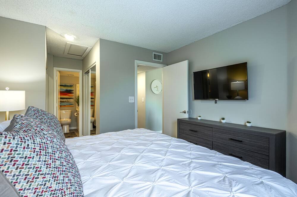 Photo of Bedroom in Sandalfoot Cove