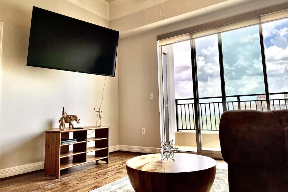 Photo of Livingroom in Uptown
