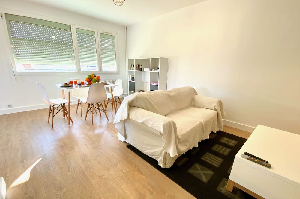 Photo of Livingroom in La Gueriniere Est