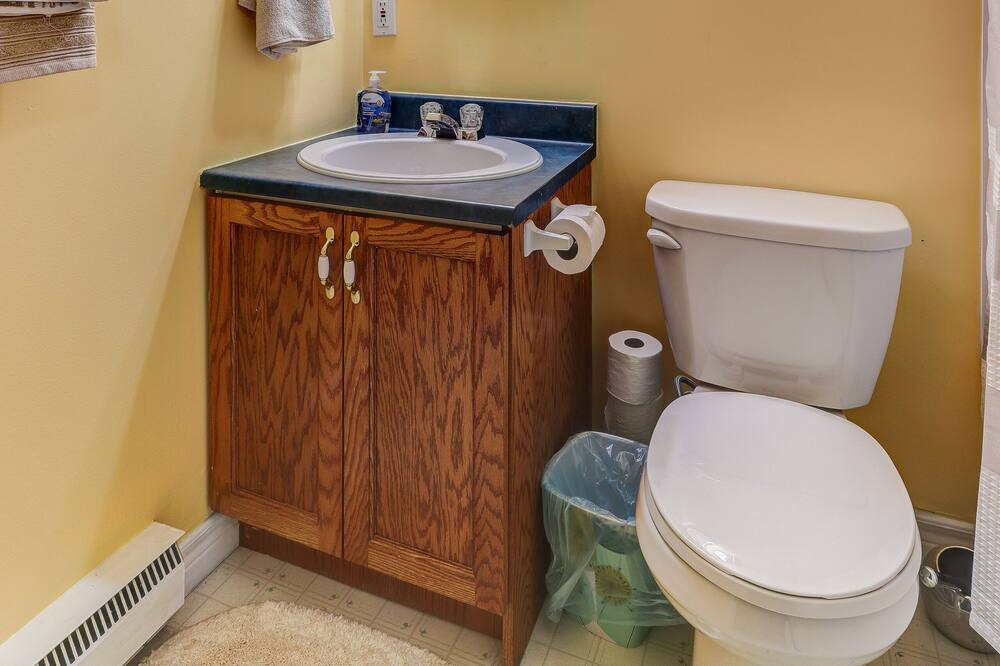 Photo of Bathroom in West End