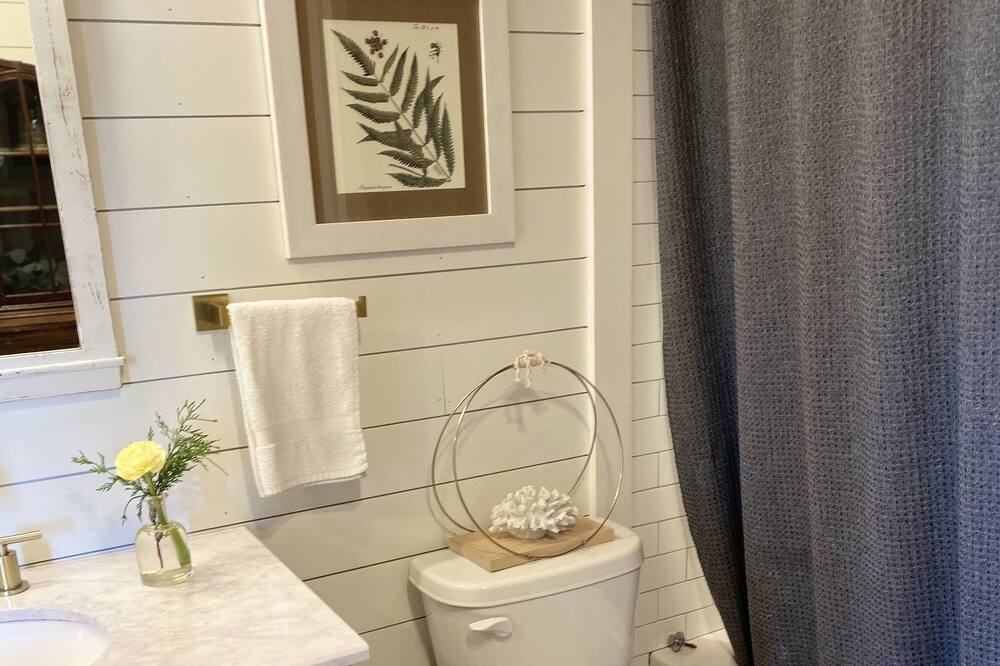 Photo of Bathroom in Ochlocknee