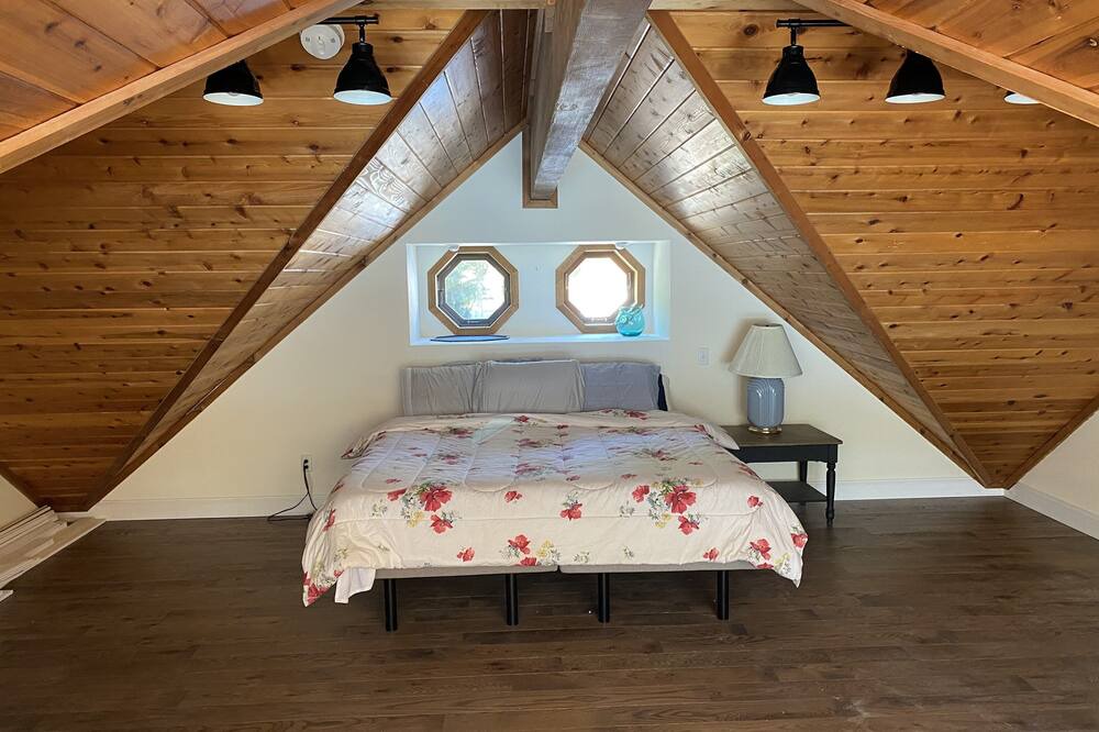 Photo of Bedroom in North Lake George