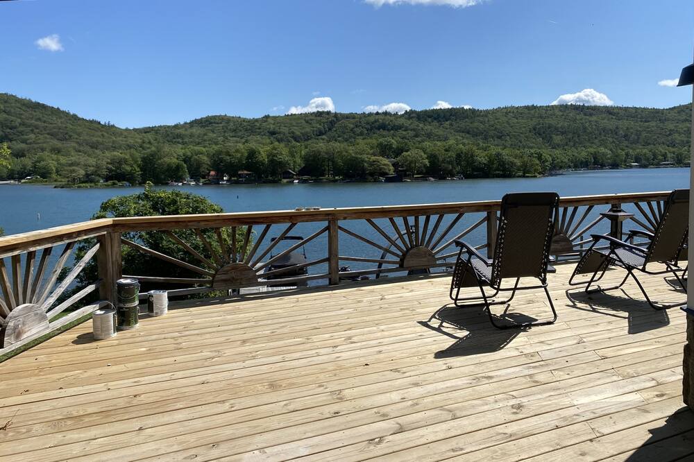 Photo of Patio Balcony in North Lake George