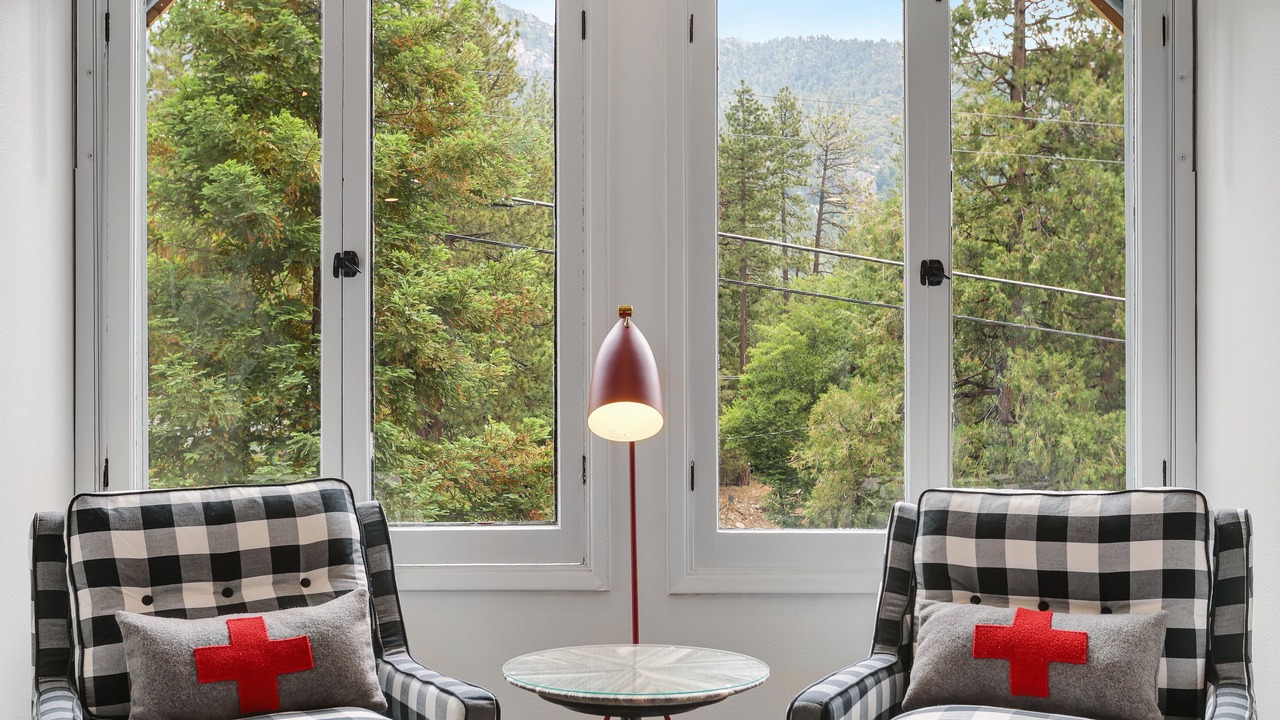 Photo of Bedroom in Idyllwild