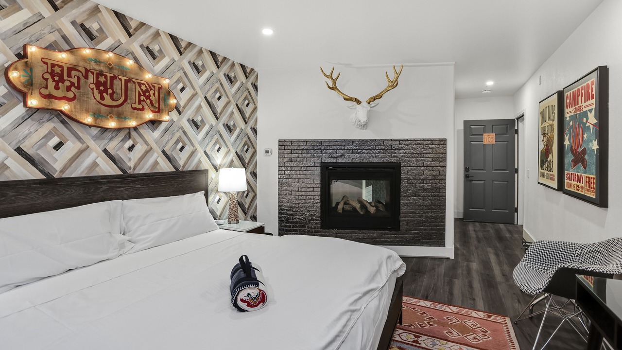 Photo of Bedroom in Idyllwild