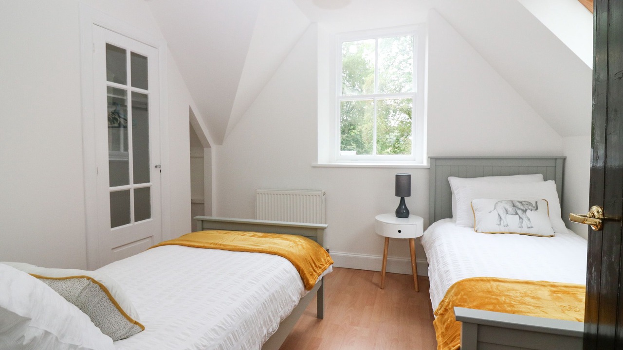 Photo of Others in Old Deer