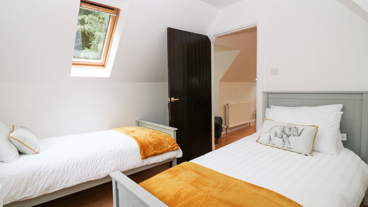 Photo of Others in Old Deer