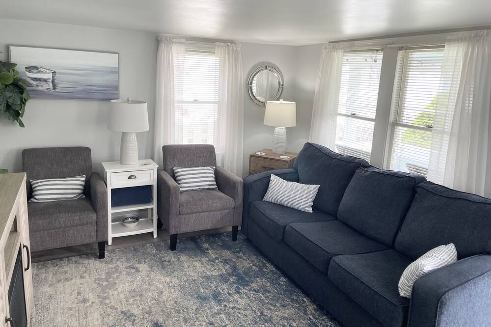 Photo of Livingroom in Olcott