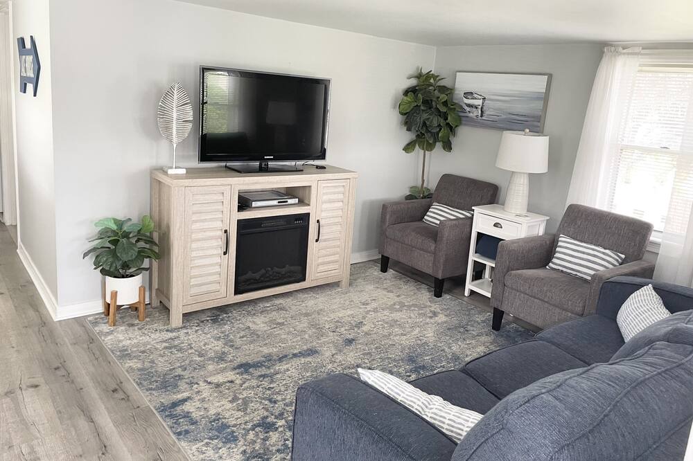 Photo of Livingroom in Olcott