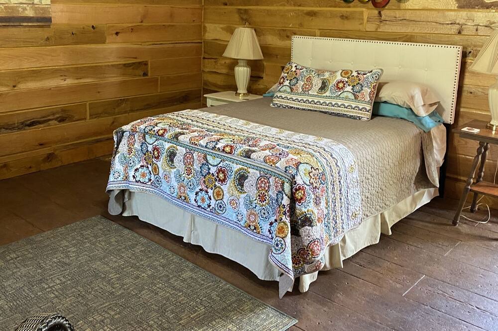 Photo of Bedroom in Tulsa