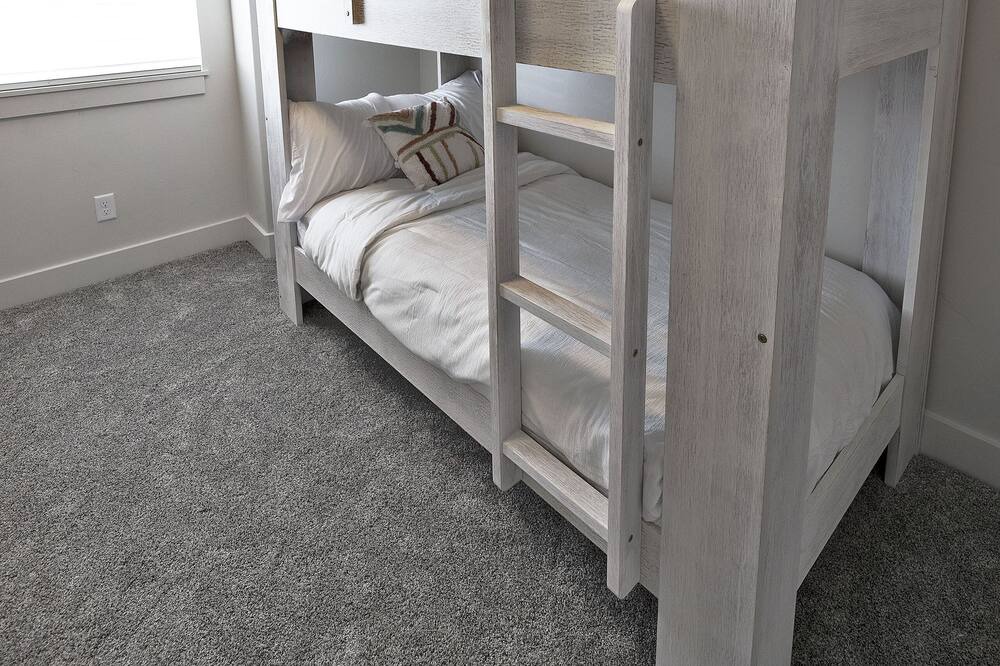 Photo of Bedroom in Plain City