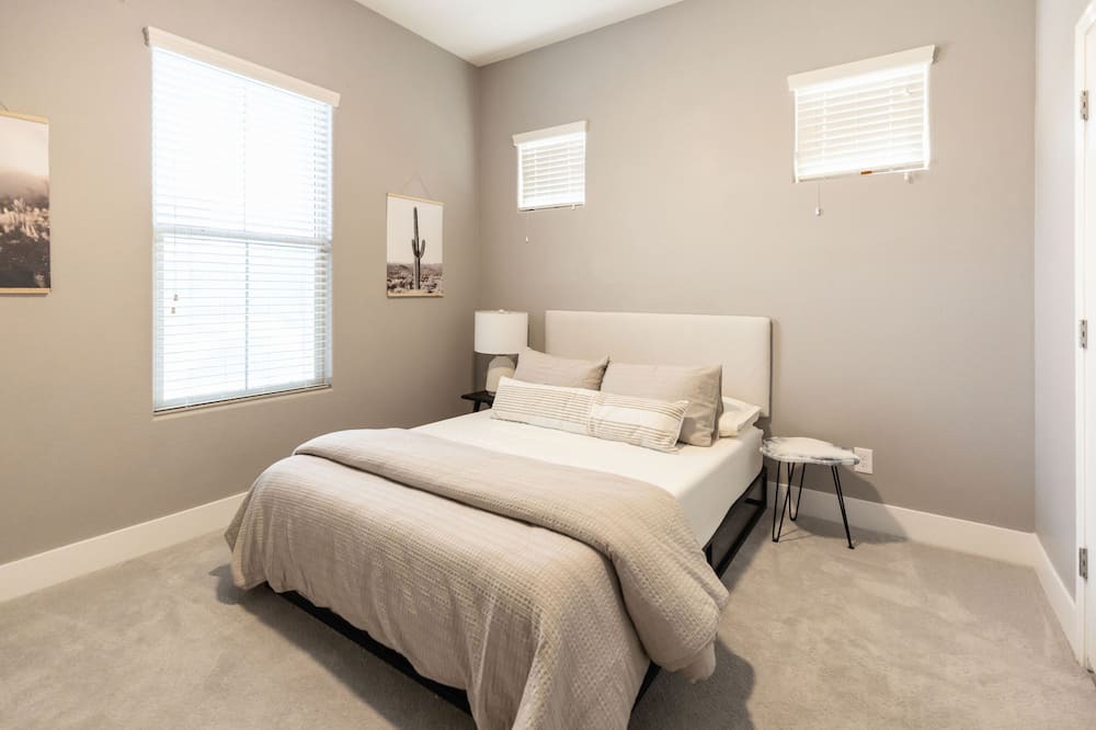 Photo of Bedroom in Queen Creek