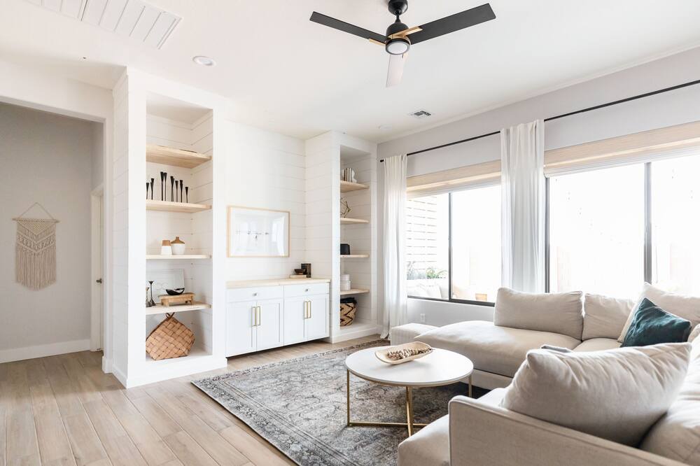 Photo of Livingroom in Queen Creek