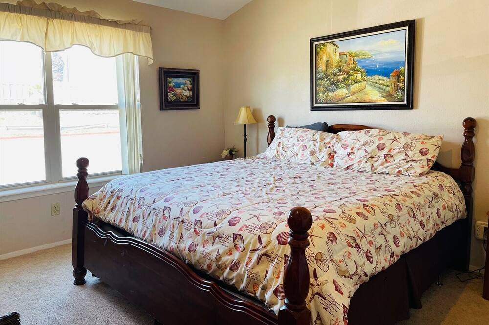 Photo of Others in Harbor Oaks