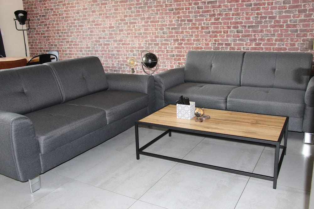Photo of Livingroom in Ecouflant