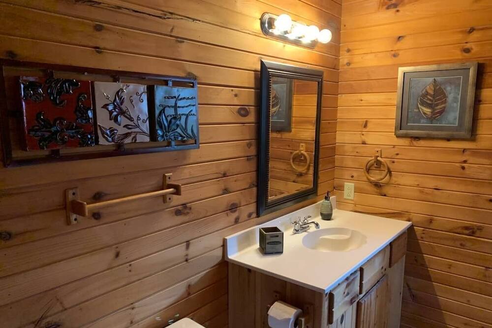 Photo of Bathroom in Dora