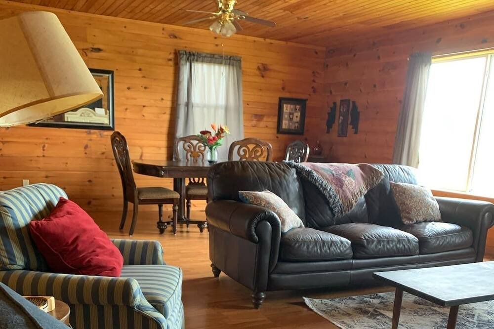 Photo of Livingroom in Dora