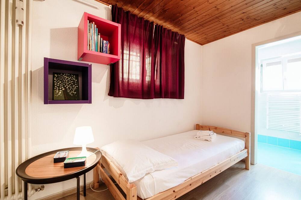 Photo of Bedroom in Torricella Taverne