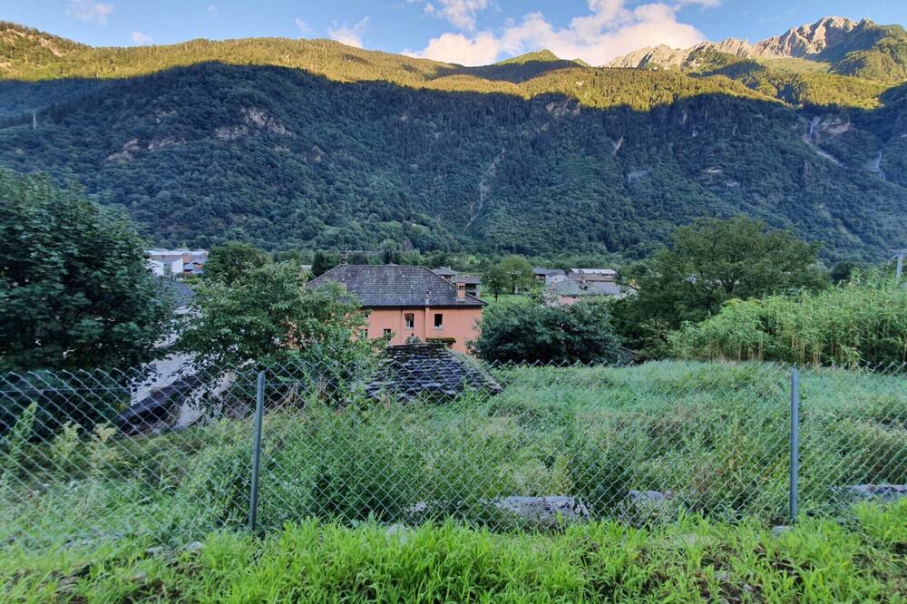 Photo of Others in Lostallo