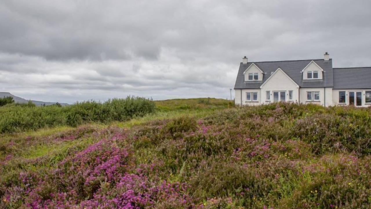 Photo of Outdoor in Caroy