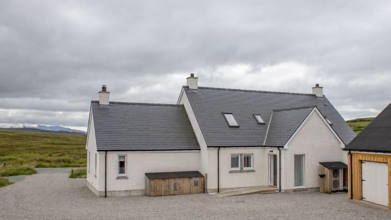 Photo of Outdoor in Caroy