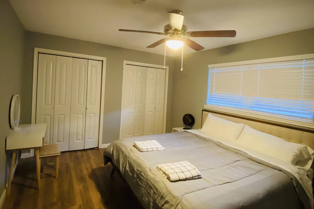 Photo of Bedroom in Houston