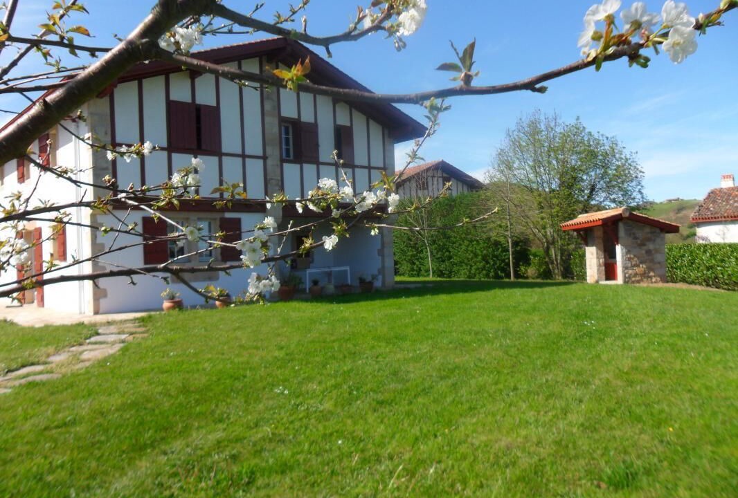 Photo of Outdoor in Sare
