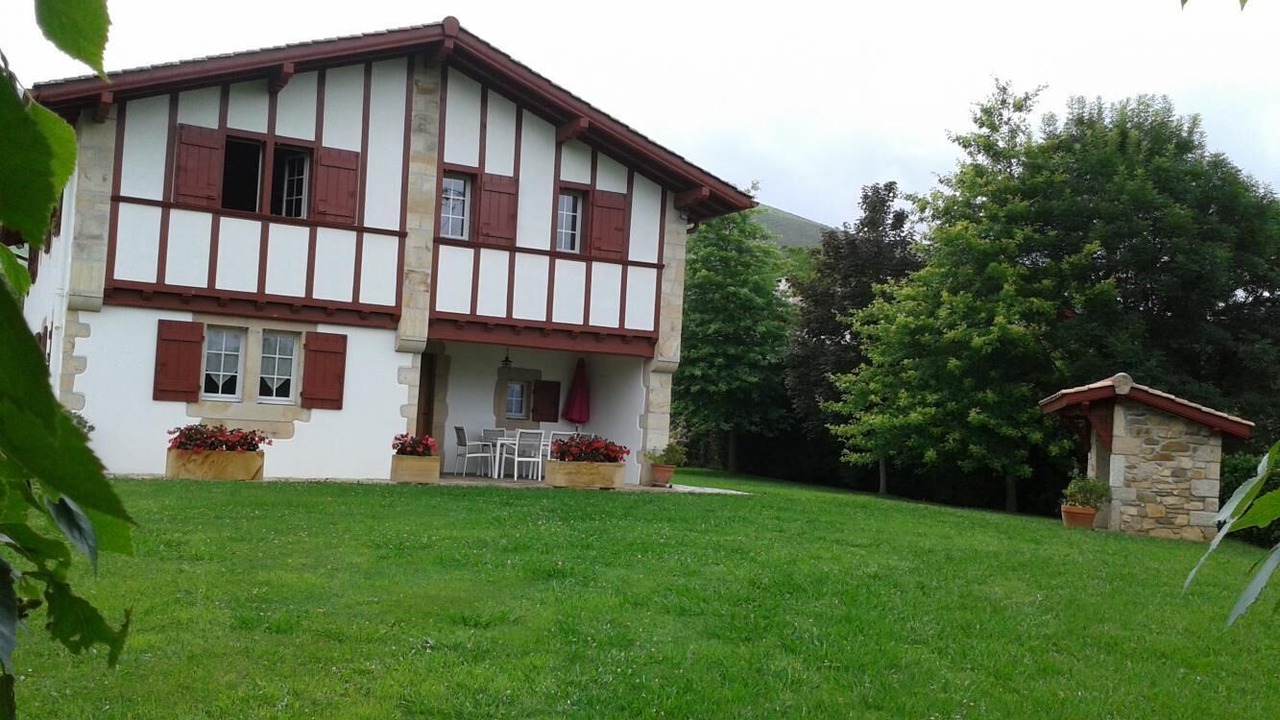 Photo of Outdoor in Sare