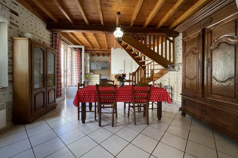 Photo of Kitchen in Casteide-Cami