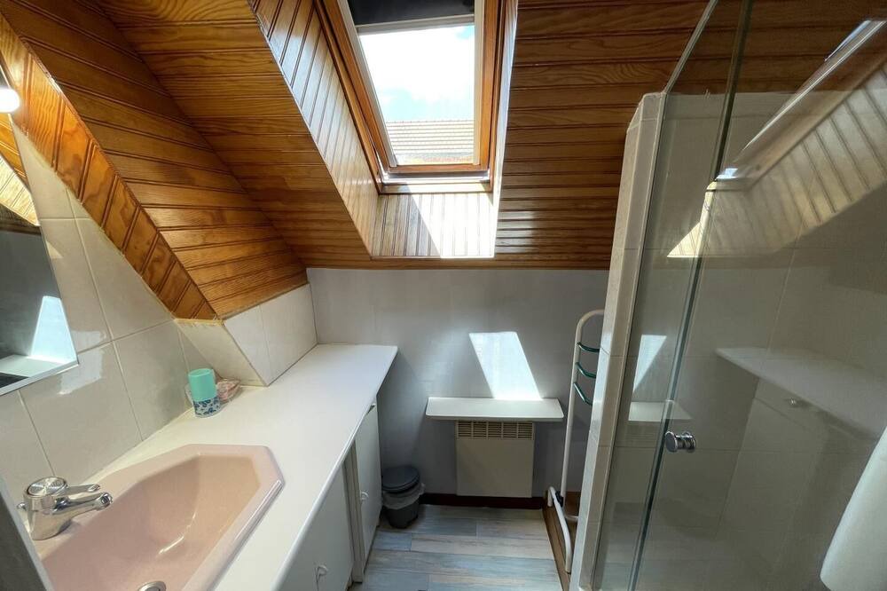 Photo of Bathroom in Casteide-Cami