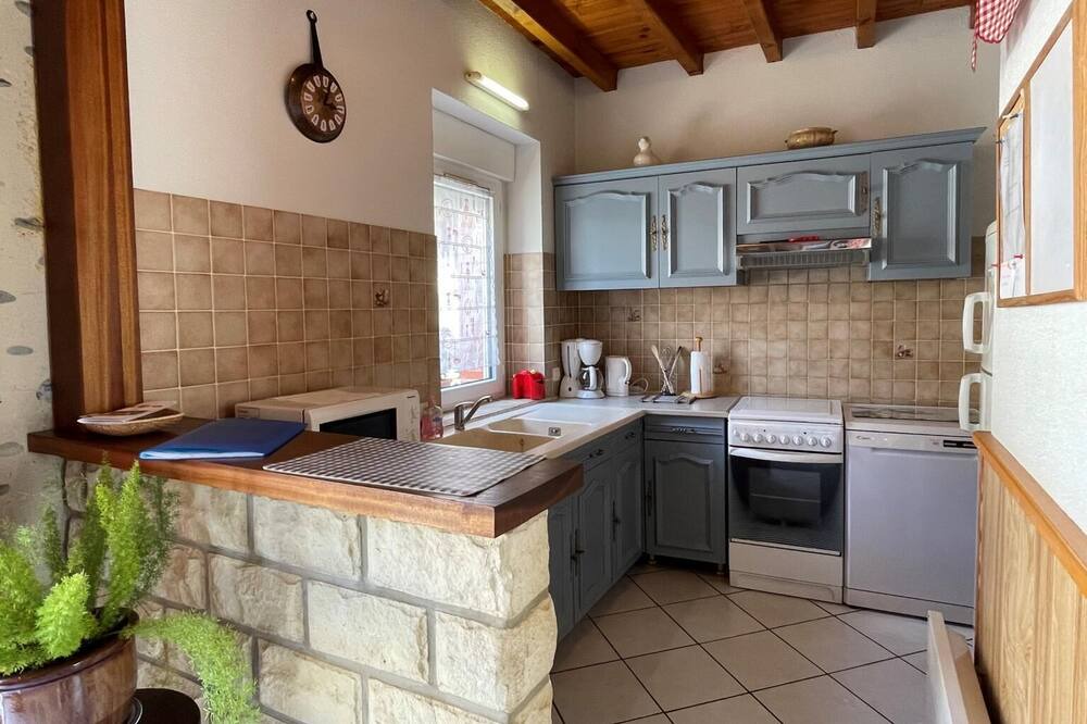 Photo of Kitchen in Casteide-Cami