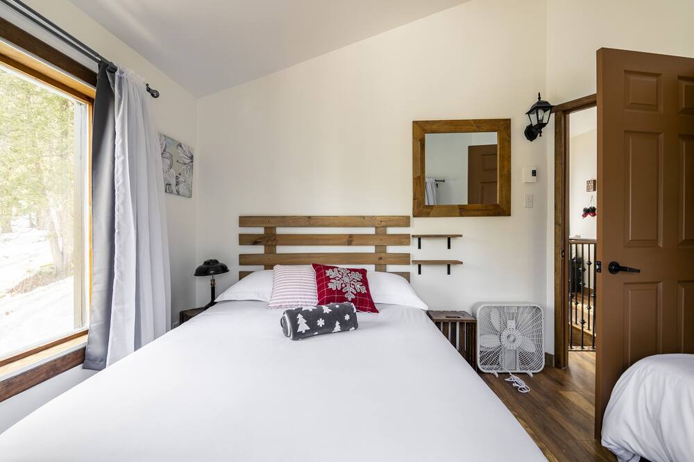 Photo of Bedroom in Sainte-Beatrix