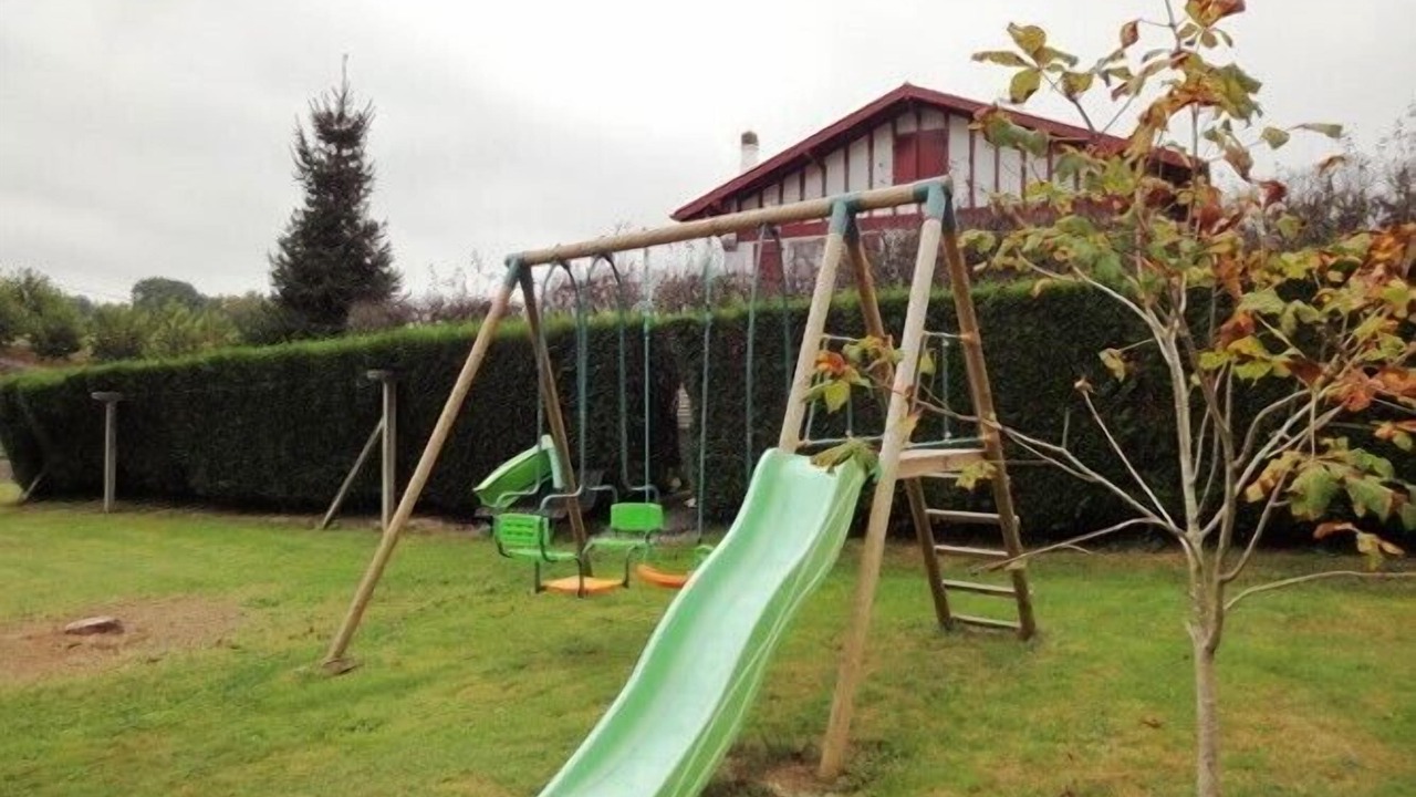 Photo of Others in Bardos