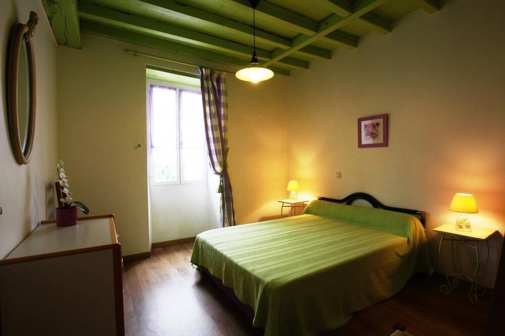 Photo of Bedroom in Buzy