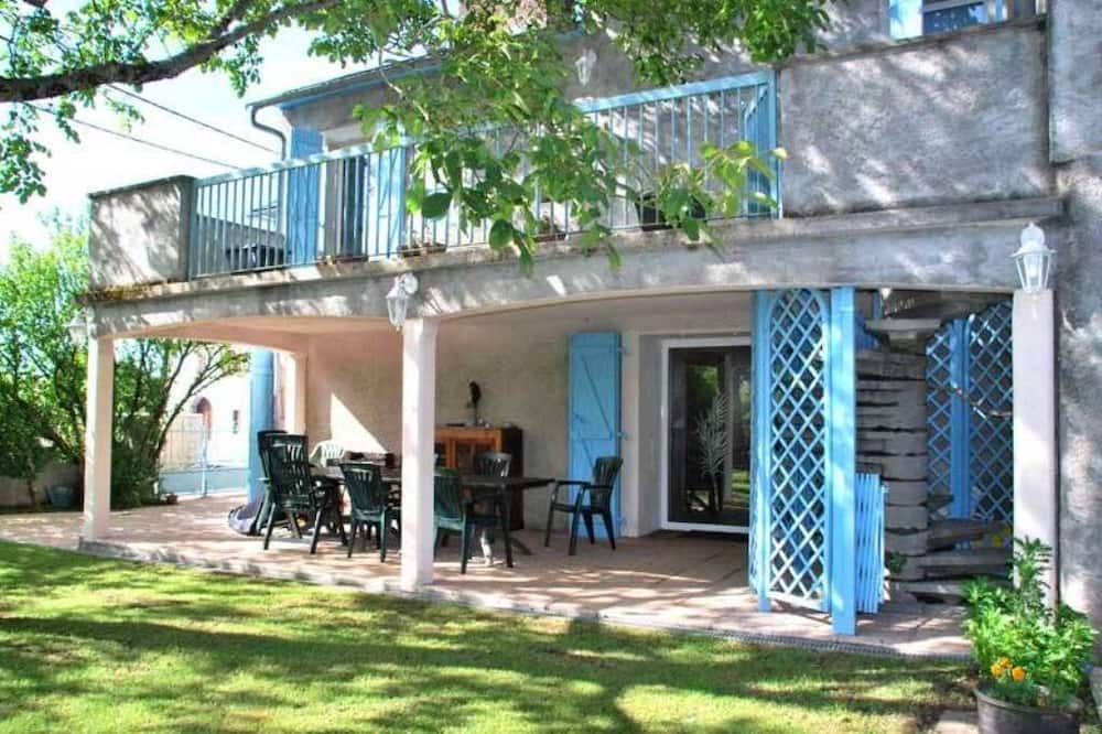 Photo of Patio Balcony in Buzy