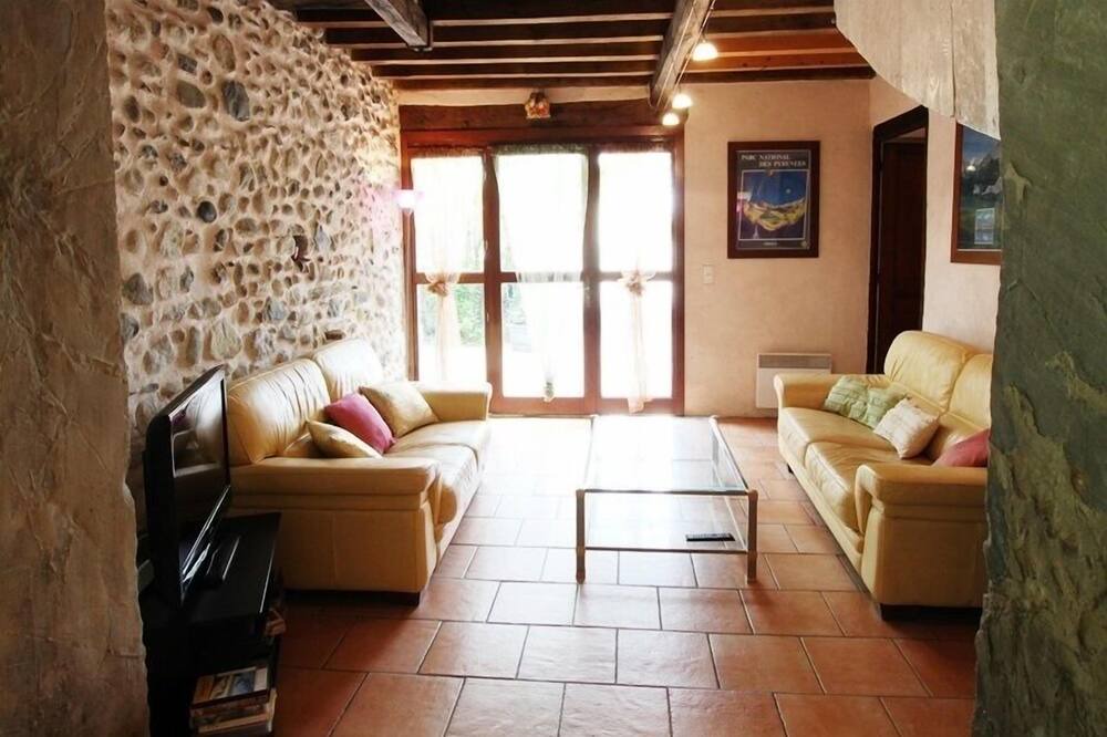 Photo of Livingroom in Buzy