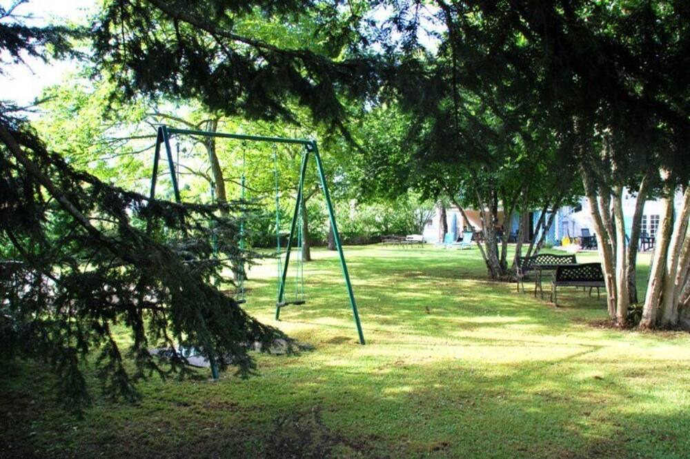 Photo of Outdoor in Buzy