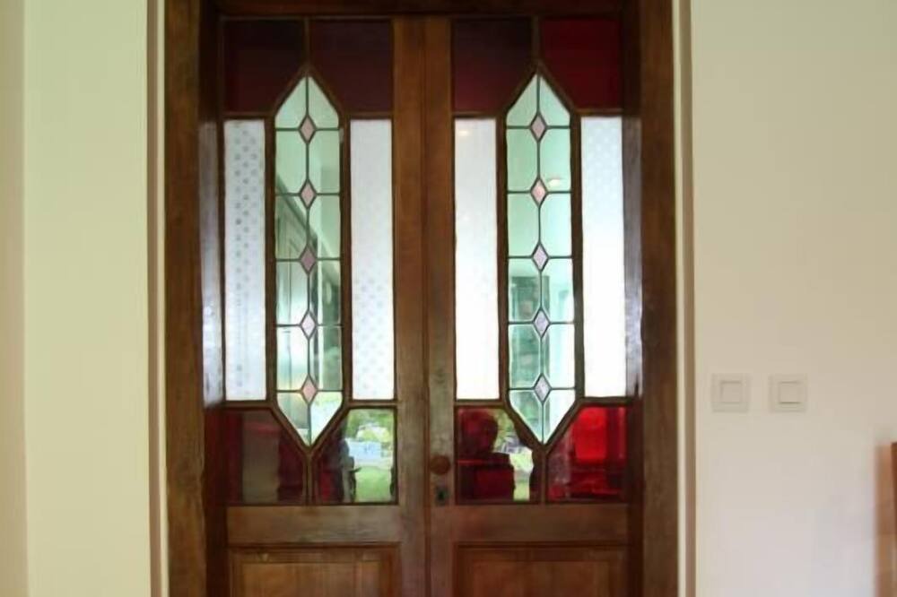 Photo of Others in Buzy