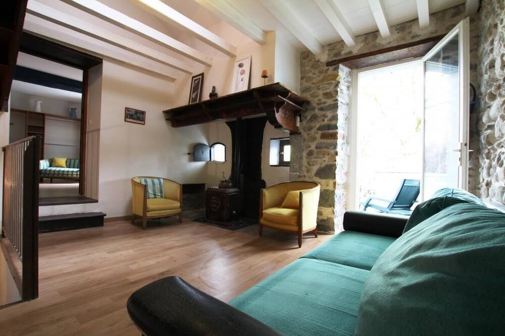 Photo of Livingroom in Buzy