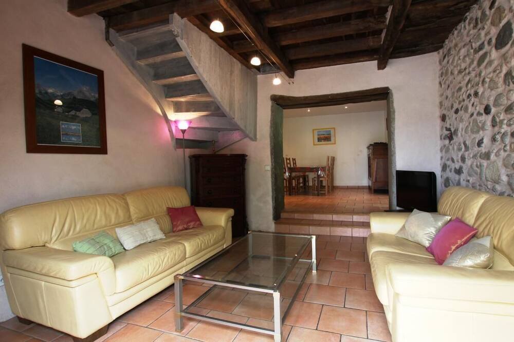 Photo of Livingroom in Buzy