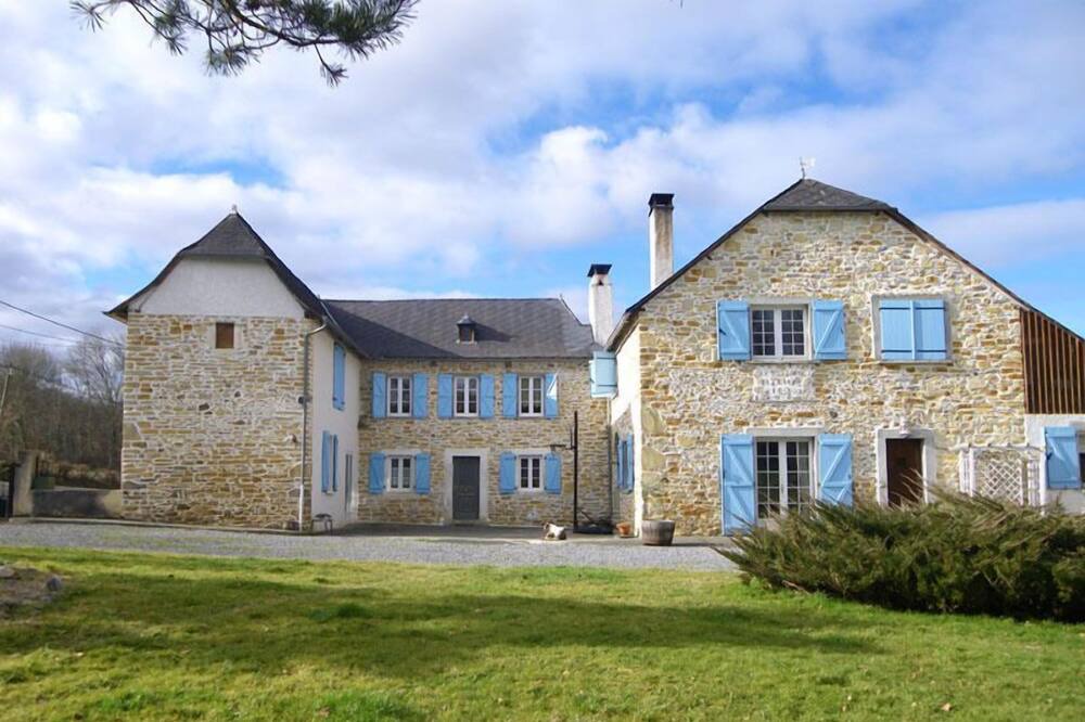 Photo of Outdoor in Estialescq