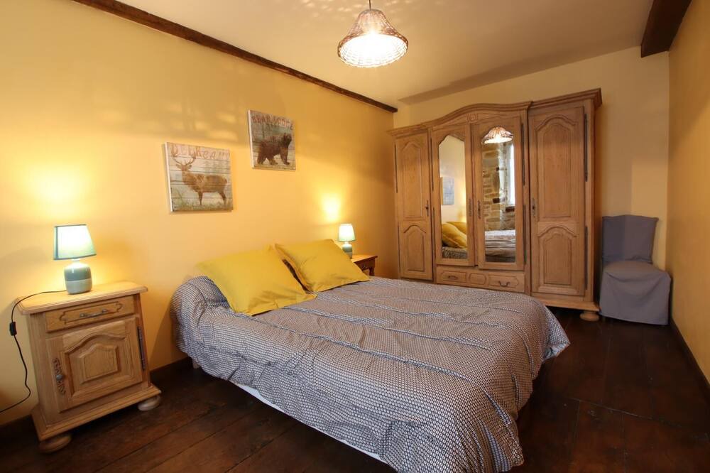 Photo of Bedroom in Estialescq