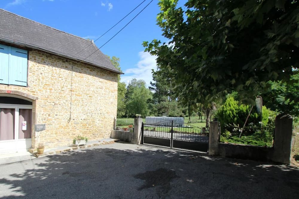 Photo of Outdoor in Estialescq