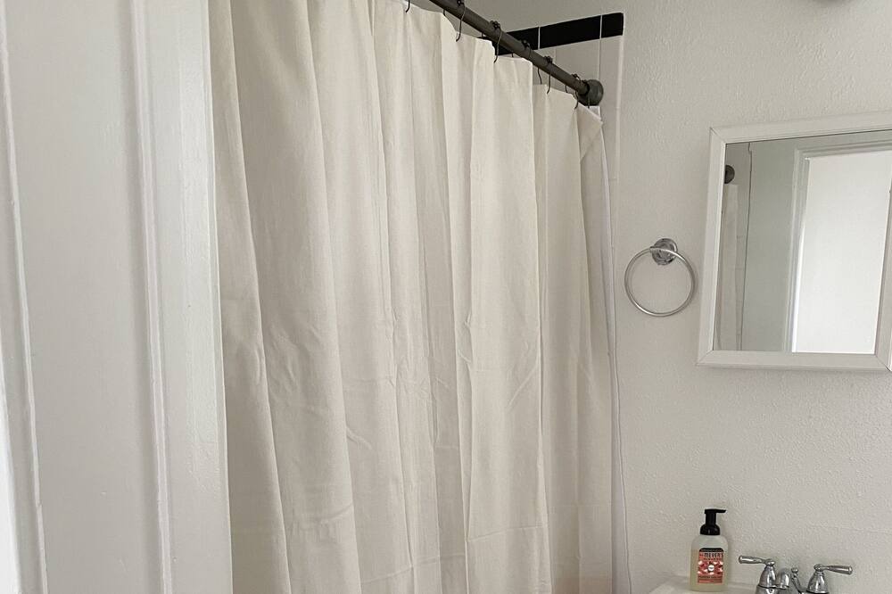 Photo of Bathroom in North University